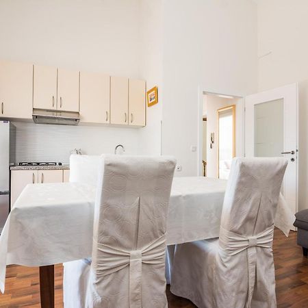 Apartments Medanic - Private Pool ปริฟลากา ภายนอก รูปภาพ