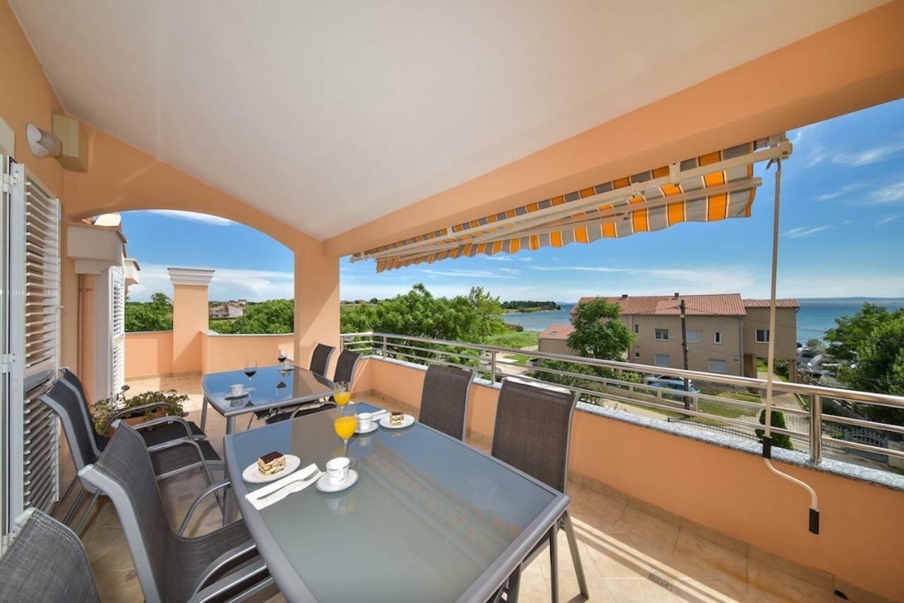 Apartments Medanic - Private Pool ปริฟลากา ภายนอก รูปภาพ
